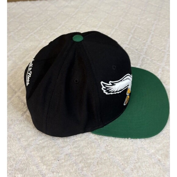 Mitchell & Ness Vintage Philadelphia Eagles Logo Embroidered SnapBack Hat - Picture 7 of 14